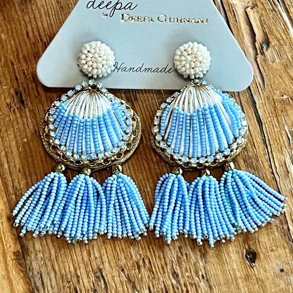 🌺🎉HP🎉🌺 NWT Deepa Gurnani Luxe Beaded Crystal Seashell Chandeliers - Picture 5 of 15